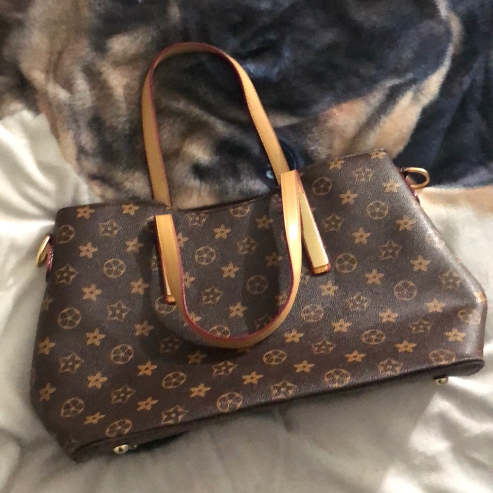 cute purse only used once !